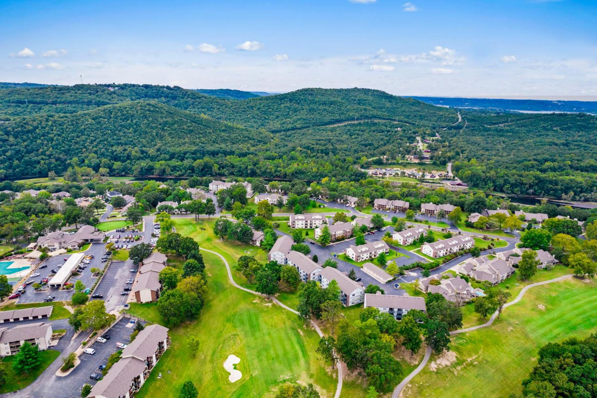 Elegant Lakeside Retreat In Branson Dış mekan fotoğraf